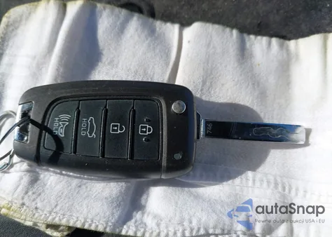 2019 Hyundai Accent Sel z USA, uszkodzony, nr VIN 3KPC24A31KE076974